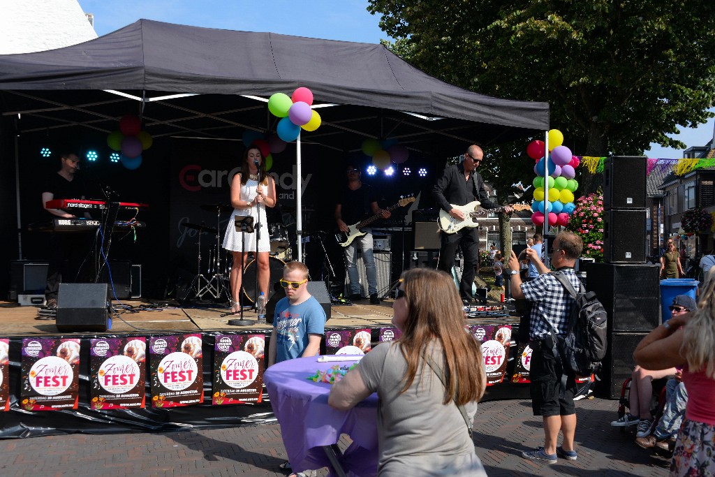 ../Images/Zomerfest 2017 006.jpg